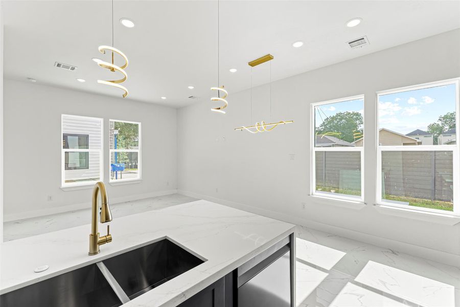 Image 17 of a home in .