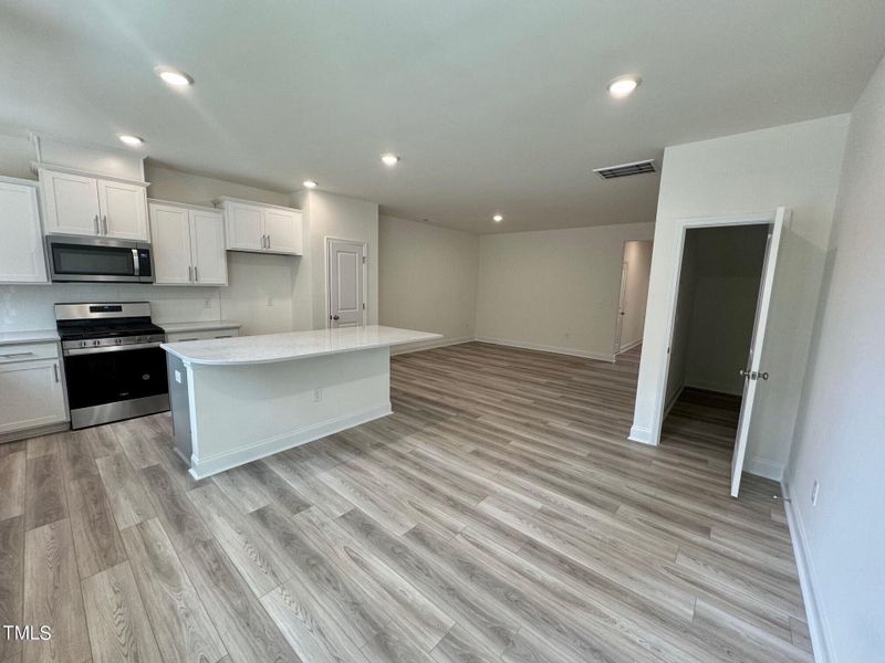 LRTH 22 Breakfast, Kitchen, Under Stair