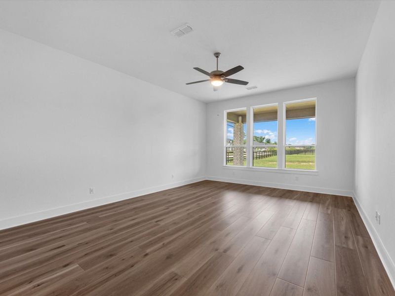 Spacious, unfurnished interior of a new home in The Estates at James Lane, Fulshear (Image 22).