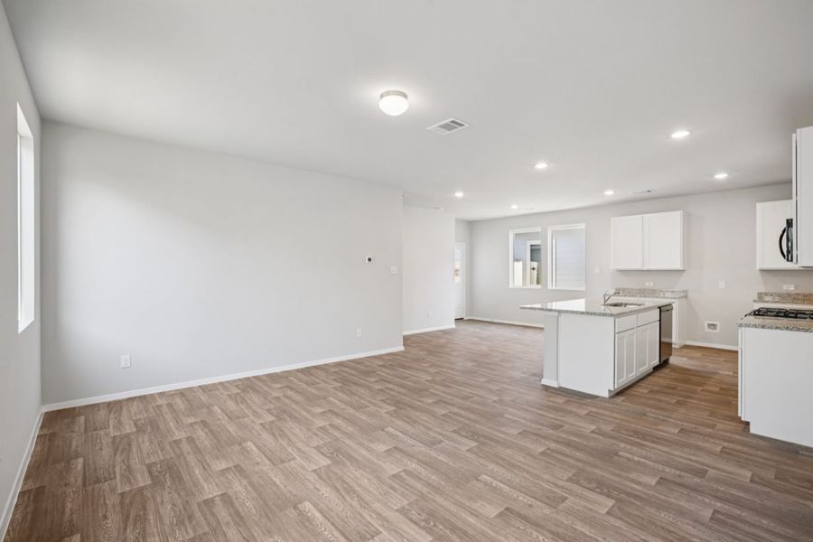 Representative unfurnished interior of a home built from the Azalea 2107 by Brohn Homes in Azalea, Pattison (Image 13). Representative unfurnished interior of a home built from the Azalea 2107 by Brohn Homes in Azalea, Pattison (Image 13).