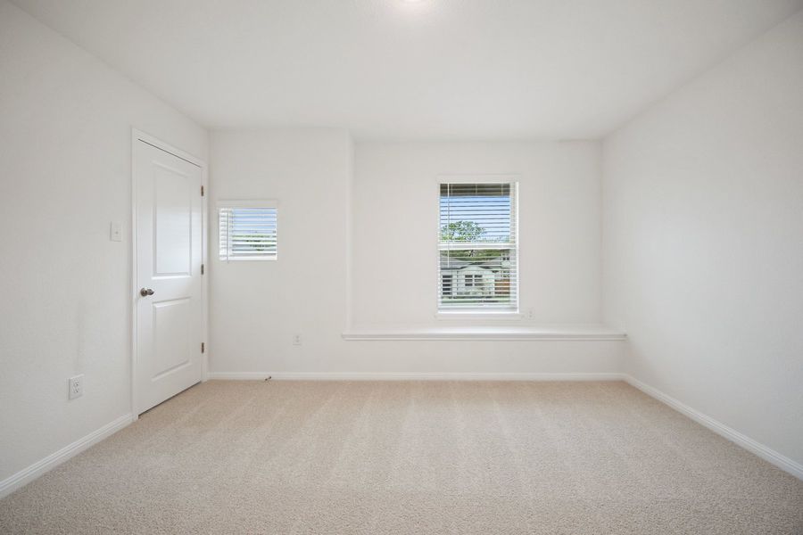 Spacious, unfurnished interior of a new home in The Hills of Bear Creek, Manchaca (Image 23).