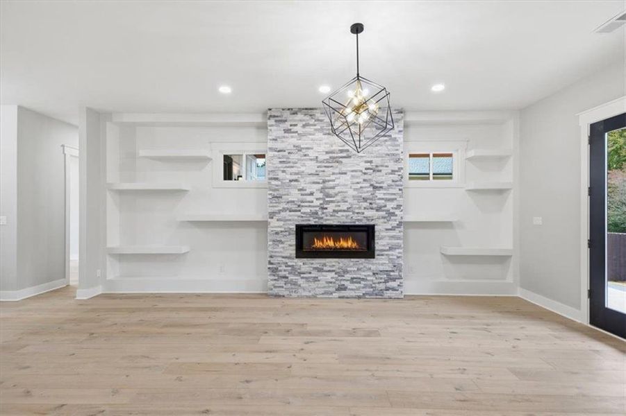 Spacious, unfurnished interior of a new home in , Acworth (Image 49).