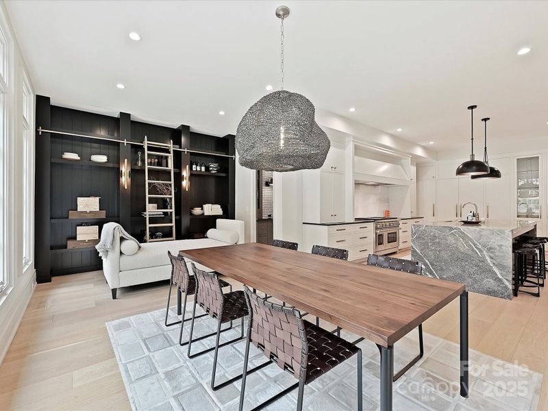 Dining Area Dining Area