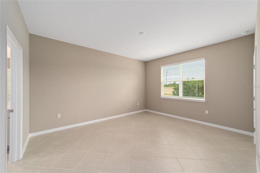 Spacious, unfurnished interior of a new home in Calesa Township, Ocala (Image 20). Spacious, unfurnished interior of a new home in Calesa Township, Ocala (Image 20).
