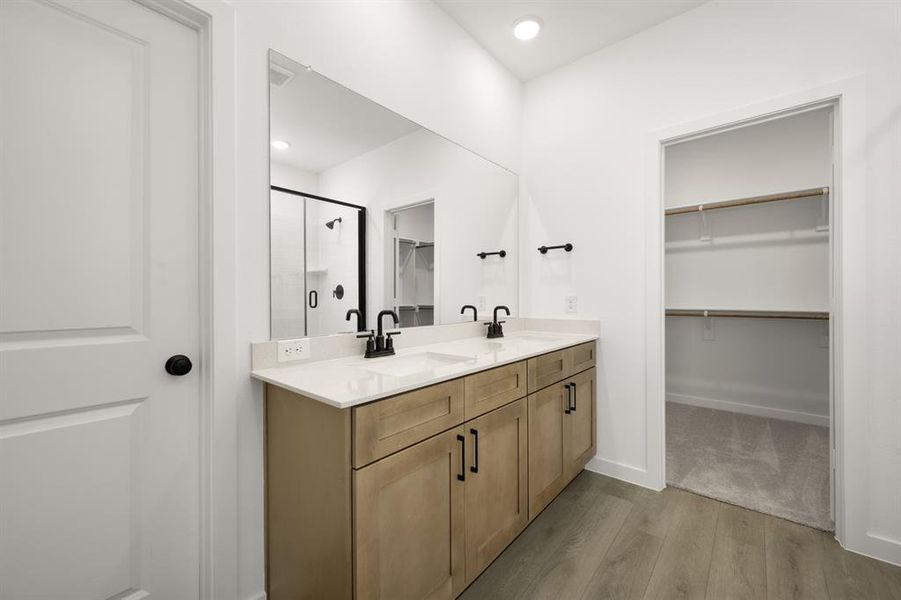 669 Tyronza- Primary Suite-4