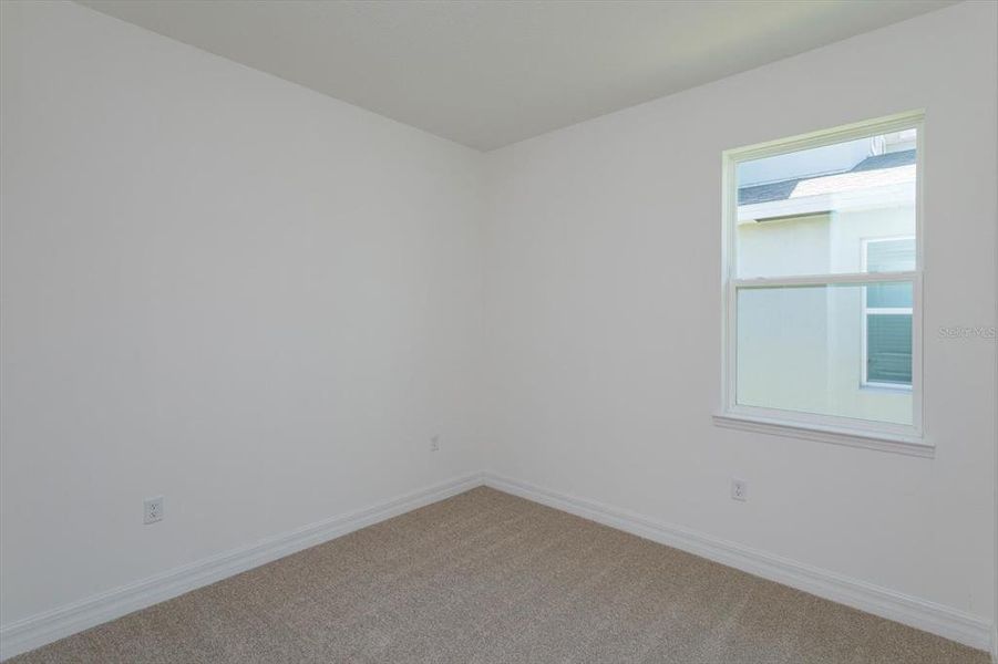 Spacious, unfurnished interior of a new home in Reserve at Hammock Oaks, Lady Lake (Image 25).