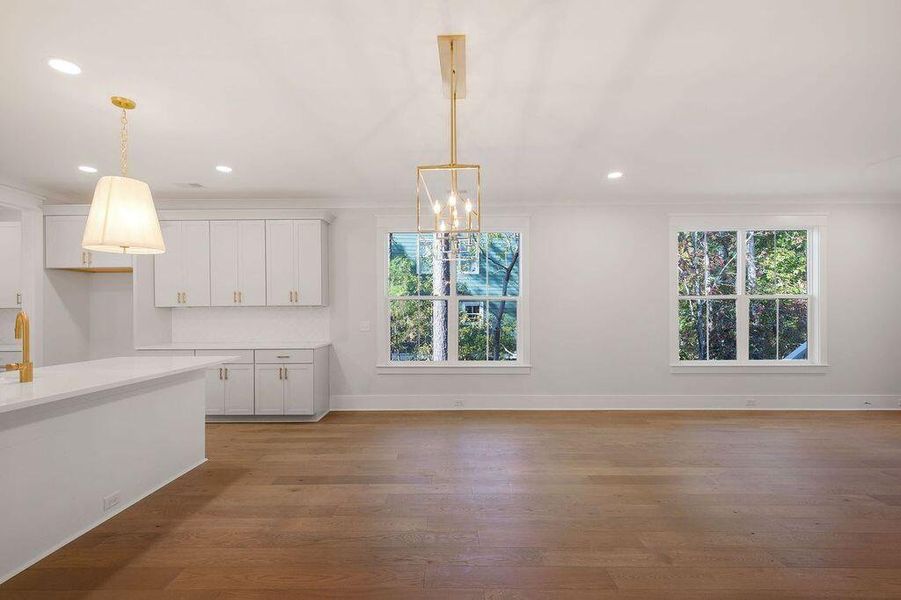 Spacious, unfurnished interior of a new home in Kings River Preserve, Hollywood (Image 21).