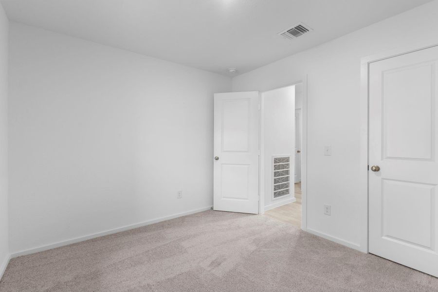 Spacious, unfurnished interior of a new home in Stokesbury, Waller (Image 10). Spacious, unfurnished interior of a new home in Stokesbury, Waller (Image 10).