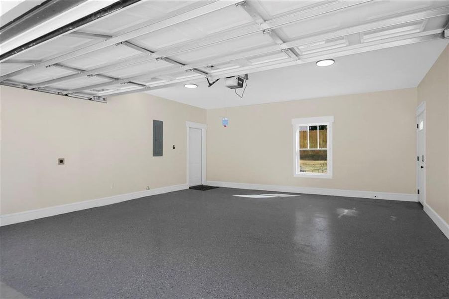 Spacious, unfurnished interior of a new home in , Atlanta (Image 23).