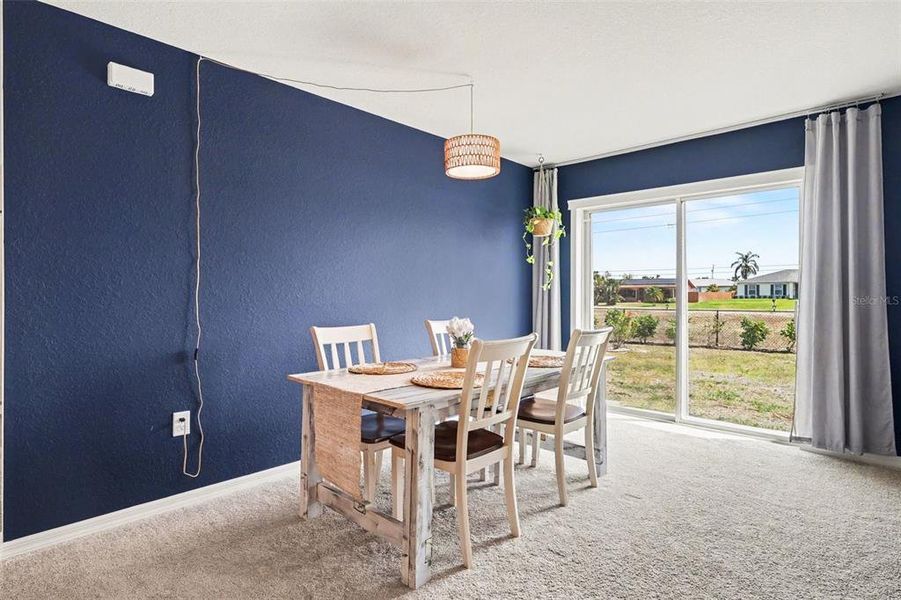 Furnished interior view inside a new home in , Cape Coral (Image 12).