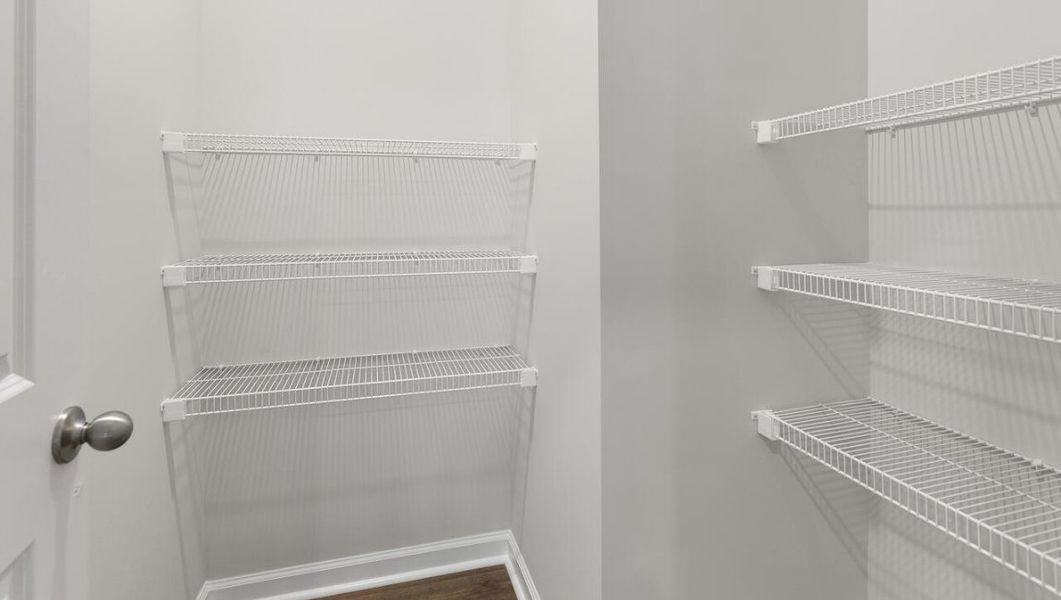 Spacious, unfurnished interior of a new home in The Preserve at Tidewater, Sneads Ferry (Image 13).