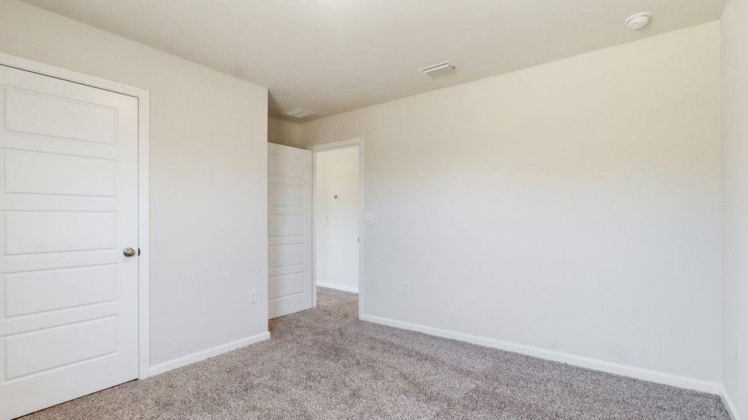 Spacious, unfurnished interior of a new home in Misting Springs, Crawfordville (Image 41).