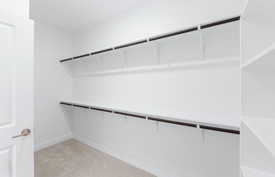 Spacious, unfurnished interior of a new home in Saddleback at Santa Rita Ranch, Liberty Hill (Image 38).