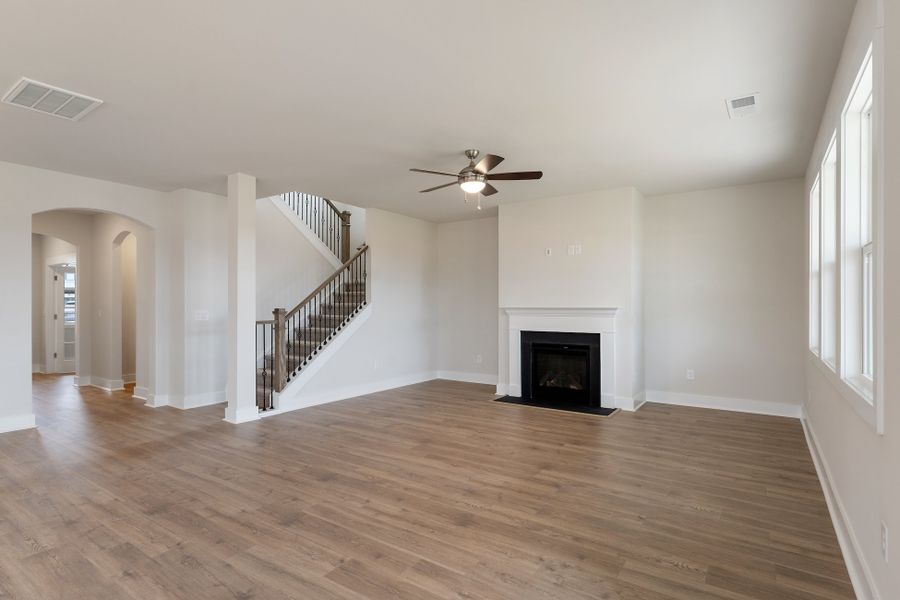 Representative unfurnished interior of a home built from the MacGregor I by Hunter Quinn Homes in Autumn Mill, Seneca (Image 13).