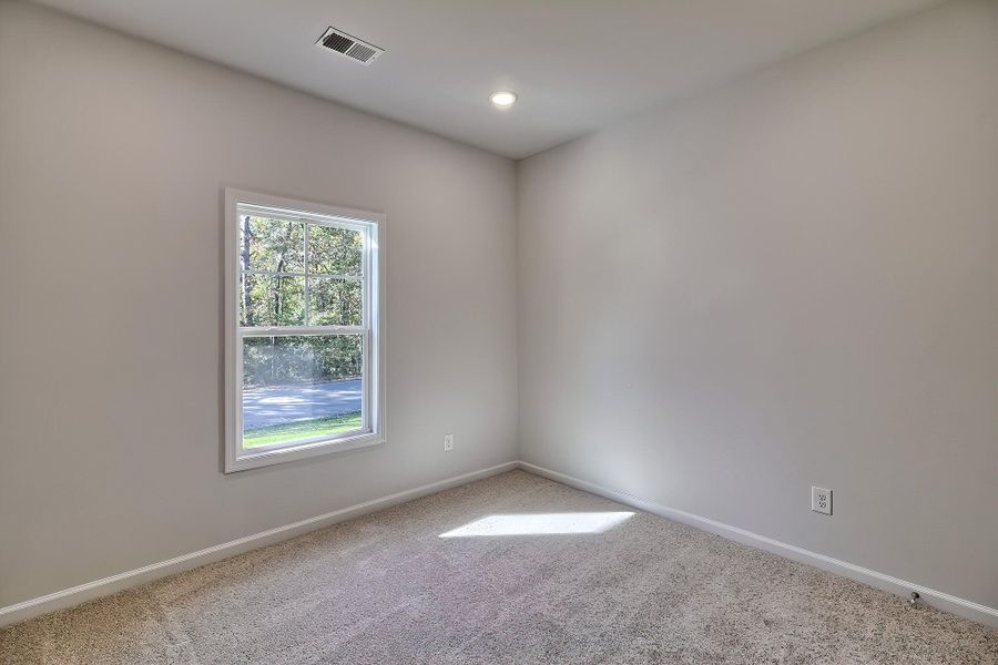 Spacious, unfurnished interior of a new home in , Orangeburg (Image 11).
