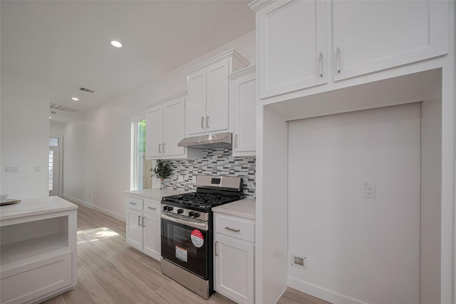 Furnished interior view inside a new home in , Houston (Image 7).