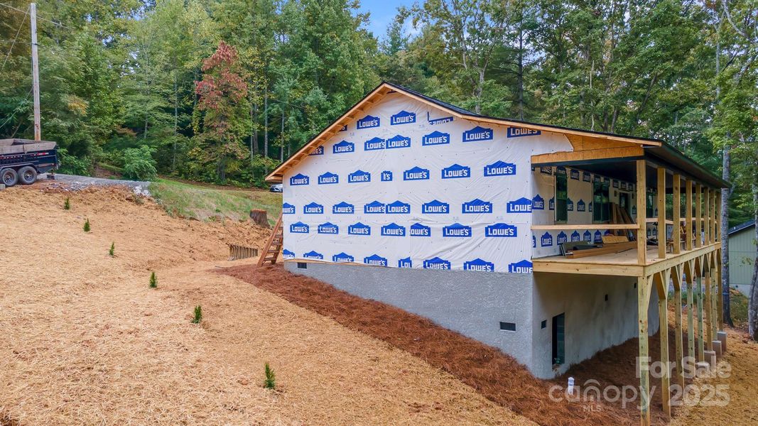 Image 9 of a home in .