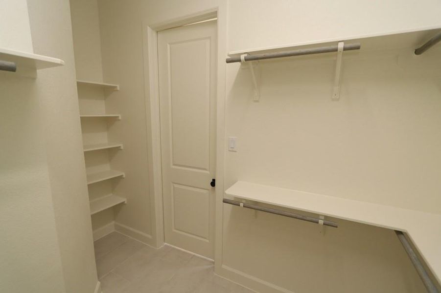 Image 12 of a home in Harvest Green 45'.