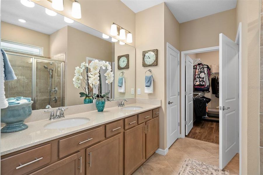 Furnished interior view inside a new home in Del Webb Minneola, Minneola (Image 18).