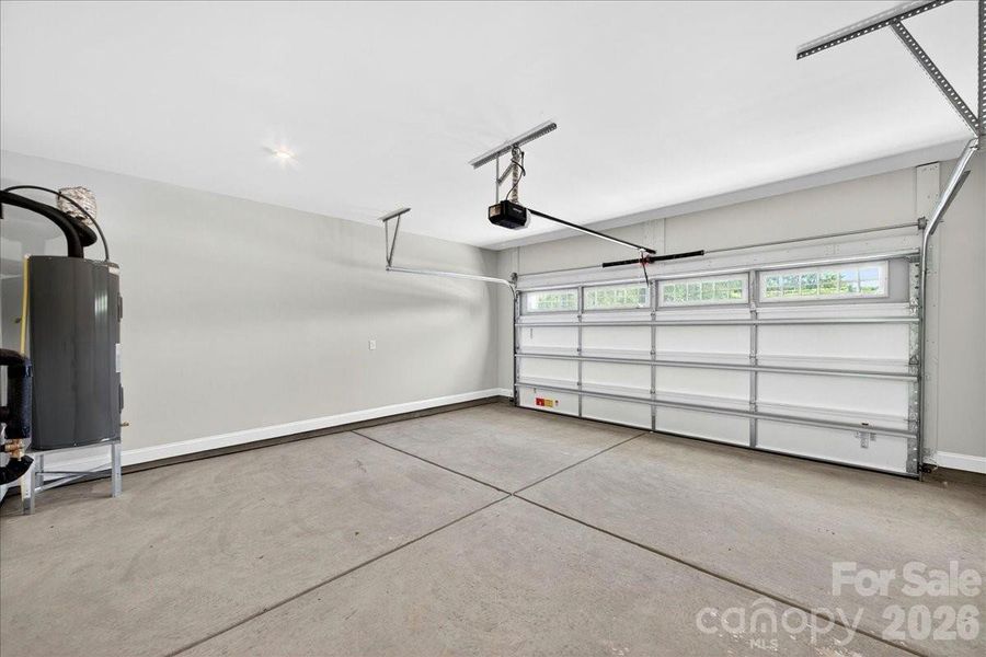 2 bay Garage 2 bay Garage