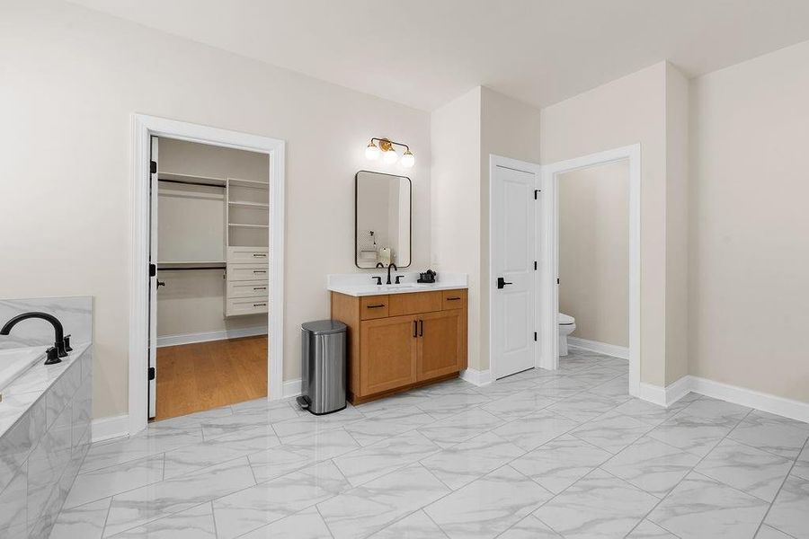 Furnished interior view inside a new home in , Alpharetta (Image 49).