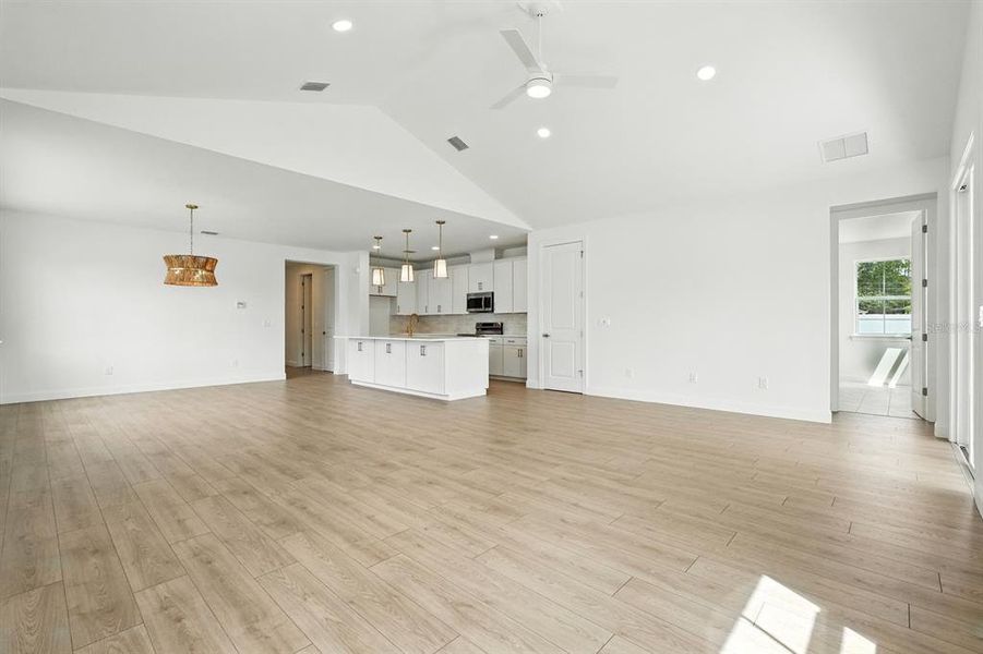 Spacious, unfurnished interior of a new home in Palm Coast Homes, Palm Coast (Image 36). Spacious, unfurnished interior of a new home in Palm Coast Homes, Palm Coast (Image 36).