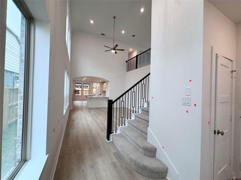 Spacious, unfurnished interior of a new home in Meridiana, Manvel (Image 16).