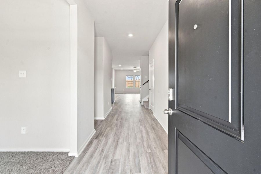 Spacious, unfurnished interior of a new home in Windcress, Cove (Image 28).