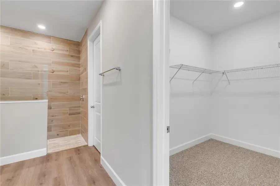 Spacious, unfurnished interior of a new home in , Palm Coast (Image 30).