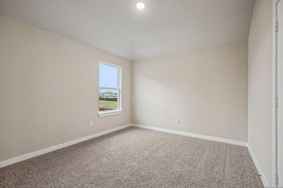 Spacious, unfurnished interior of a new home in Willow Point, San Antonio (Image 39). Spacious, unfurnished interior of a new home in Willow Point, San Antonio (Image 39).
