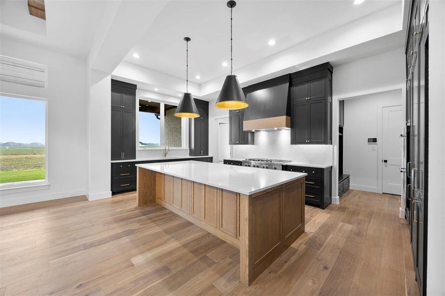 Furnished interior view inside a new home in , Waxahachie (Image 9).