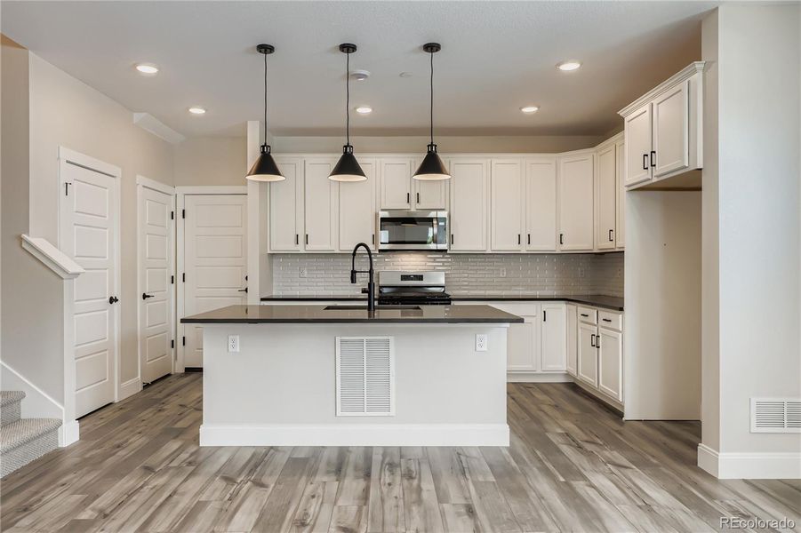 Ample cabinets and storage Ample cabinets and storage