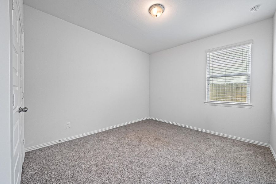 Spacious, unfurnished interior of a new home in , Missouri City (Image 16).