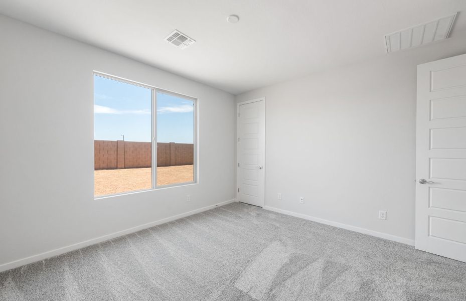 Spacious, unfurnished interior of a new home in Soleo, San Tan Valley (Image 14). Spacious, unfurnished interior of a new home in Soleo, San Tan Valley (Image 14).