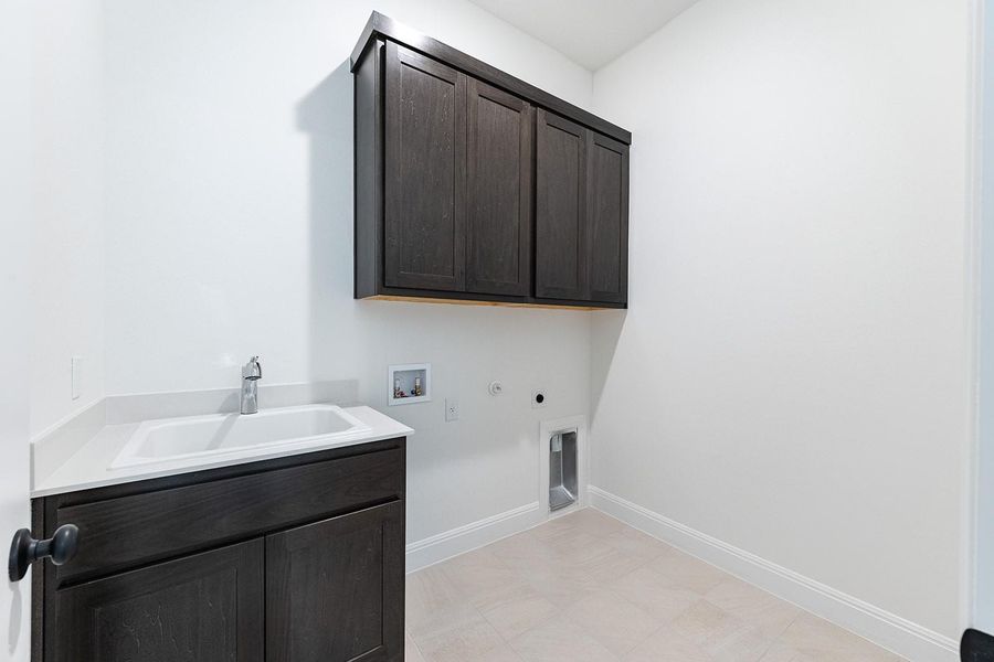 Furnished interior view inside a new home in Parmer Ranch 60, Georgetown (Image 7).