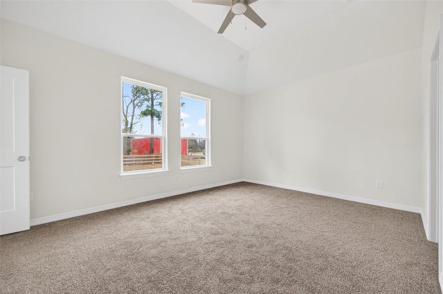 Spacious, unfurnished interior of a new home in , Hempstead (Image 45).