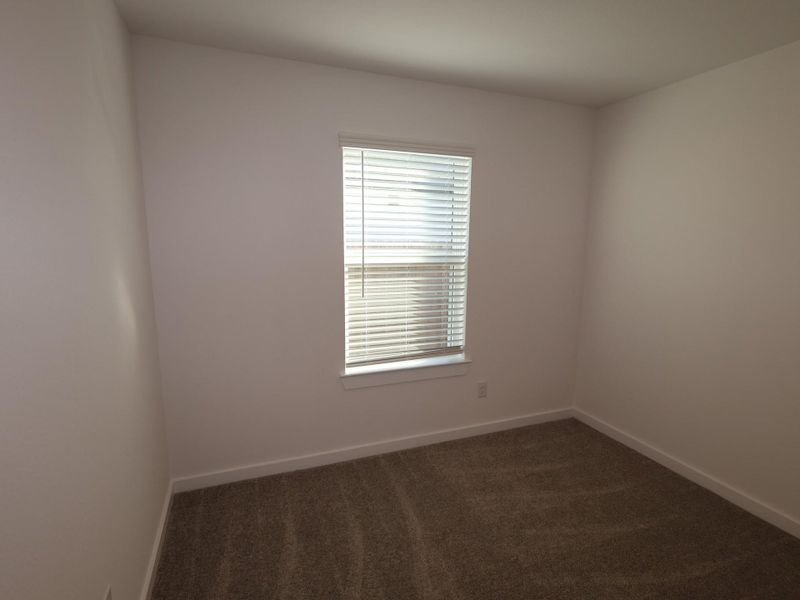 Spacious, unfurnished interior of a new home in Ambrose, La Marque (Image 4).