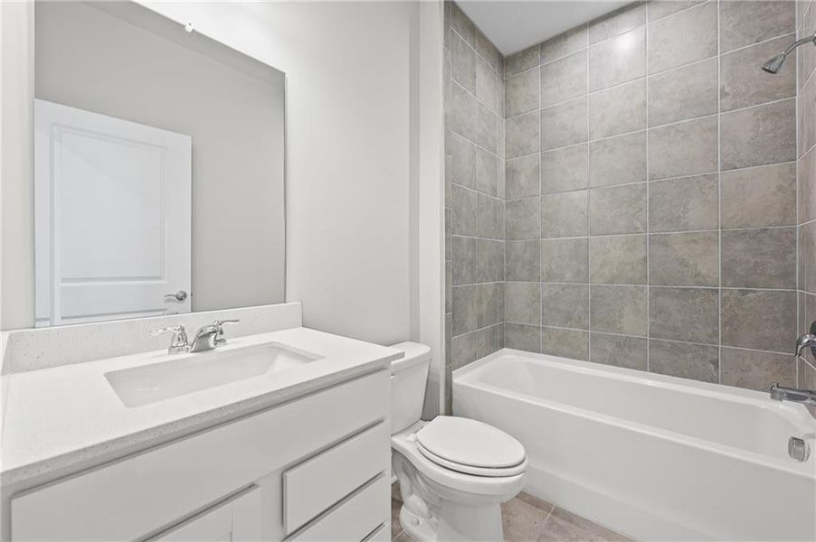 Furnished interior view inside a new home in Overland, Locust Grove (Image 10).