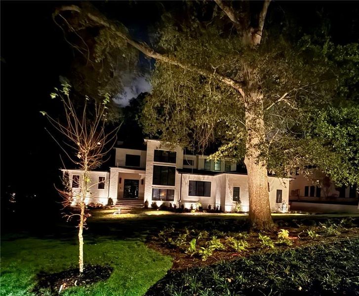 Image 92 of a home in .