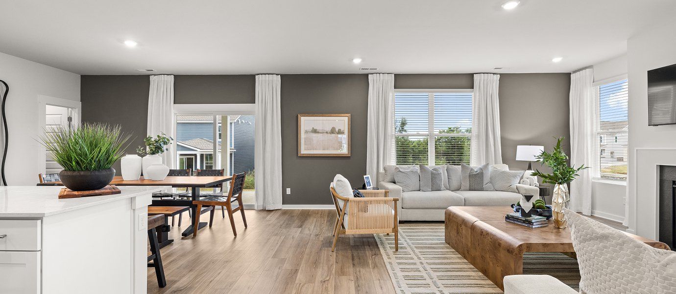 3741 Laurel Family 4of6 F1hero