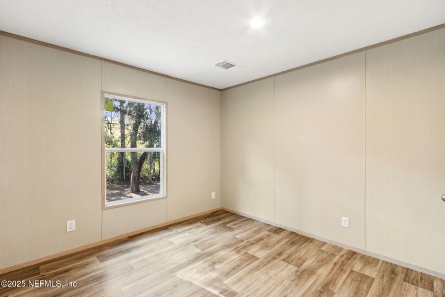 Spacious, unfurnished interior of a new home in , Yulee (Image 16).