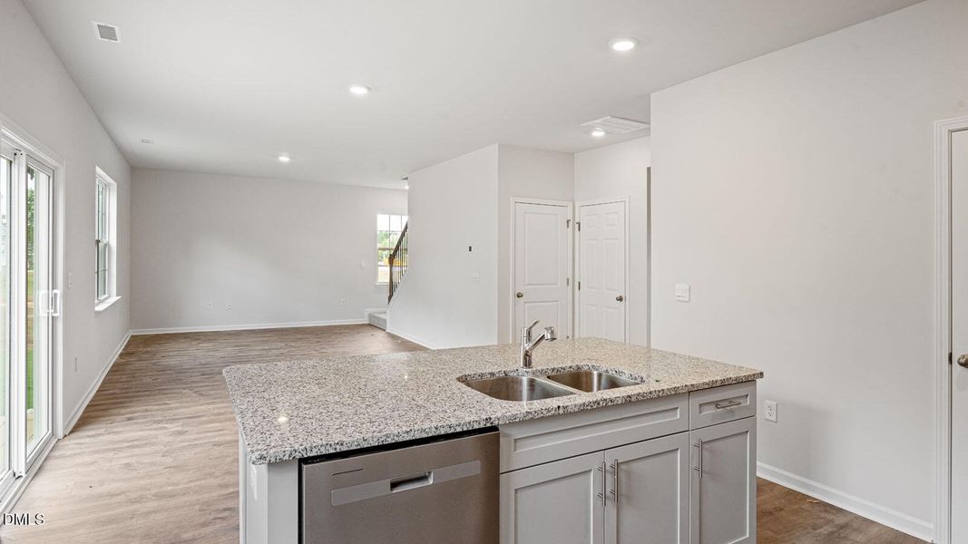 45-tobacco-woods-010