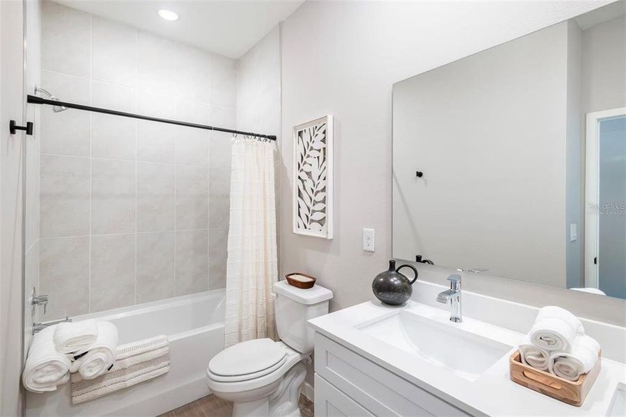 Furnished interior view inside a new home in Palm Coast, Palm Coast (Image 7).