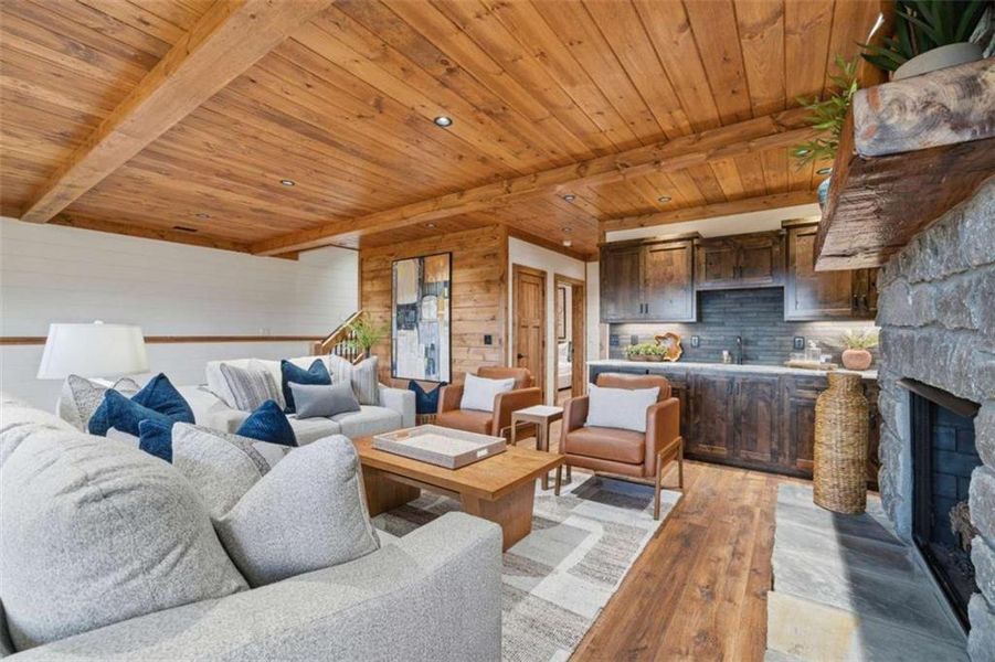 Image 66 of a home in .