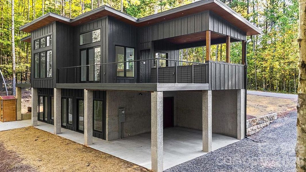 Image 42 of a home in .