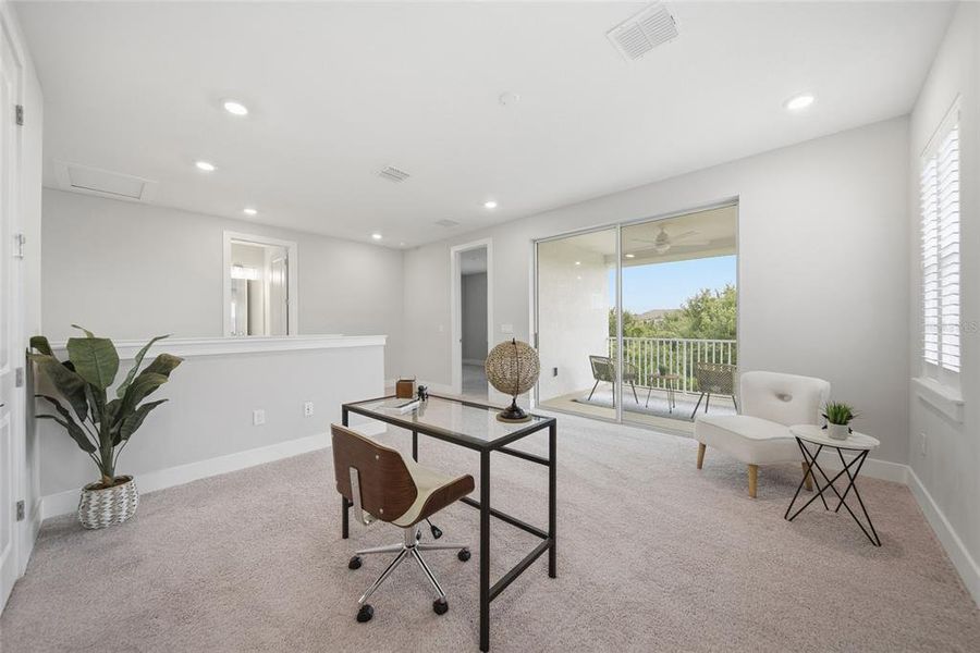 Furnished interior view inside a new home in , Wesley Chapel (Image 37).