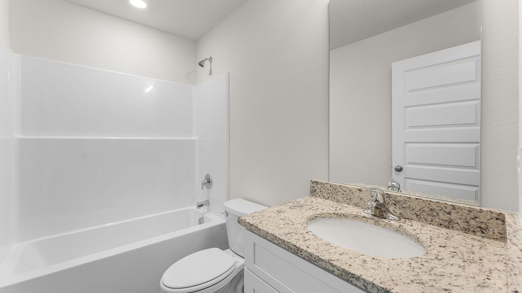 Furnished interior view inside a new home in Destini Lane, Panama City (Image 12).