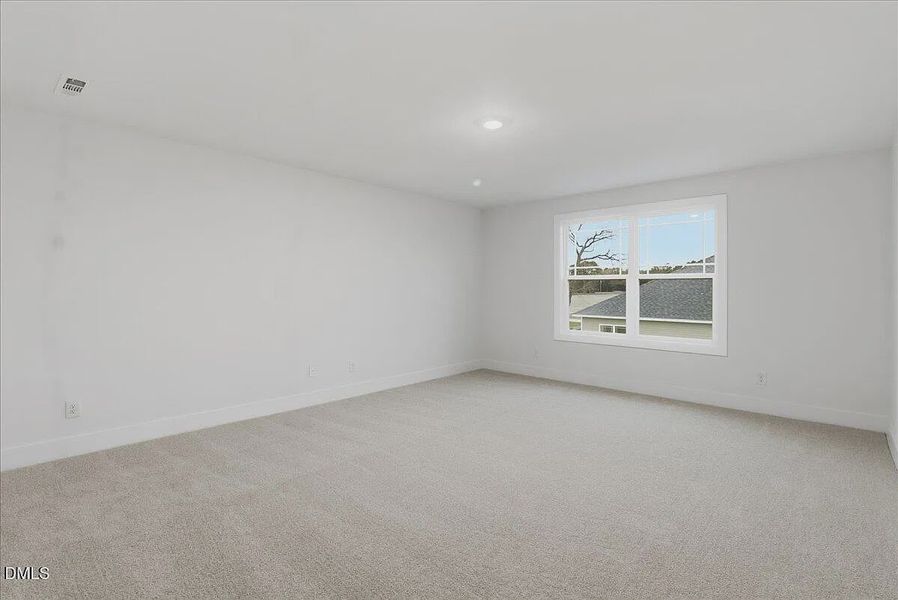Spacious, unfurnished interior of a new home in Jackson Ridge, Pikeville (Image 20).