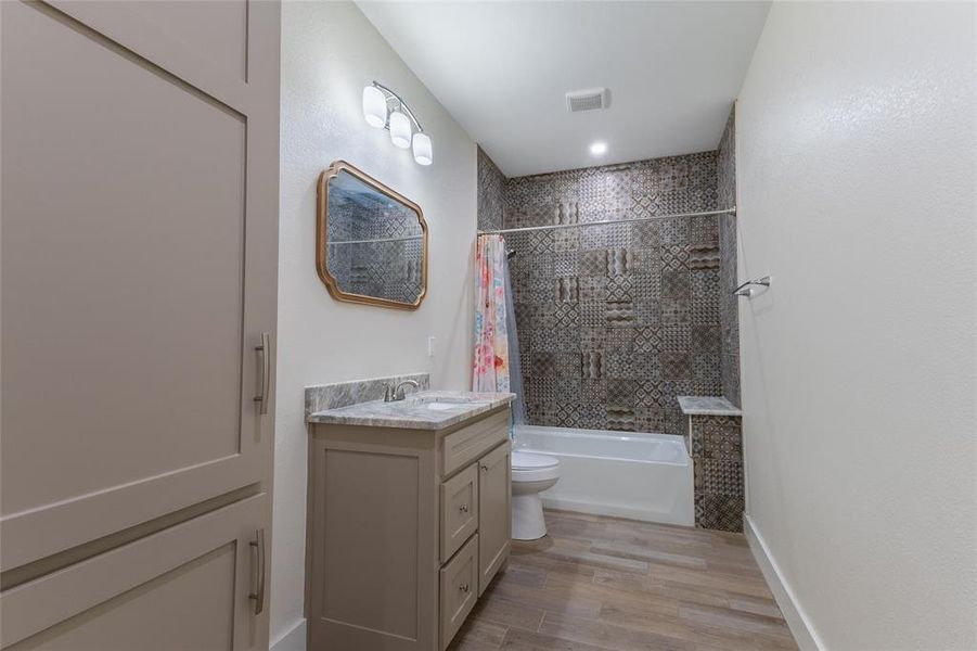 Furnished interior view inside a new home in , Lindale (Image 11). Furnished interior view inside a new home in , Lindale (Image 11).