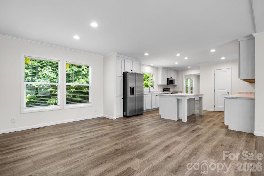Dining Room open to kichen.